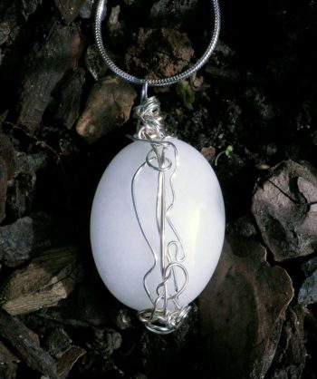 Sara Sherwood - Contemporary Jewellery Artist London